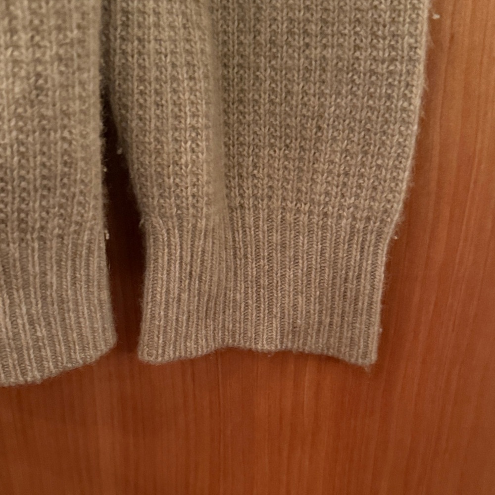 VINCE OATMEAL CASHMERE KNIT SWEATER, SIZE XL - Picture 2 of 4
